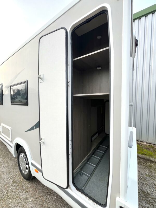 Agence de Rouen : Chausson 640 Titanium Boite Auto 170cv – Image 7