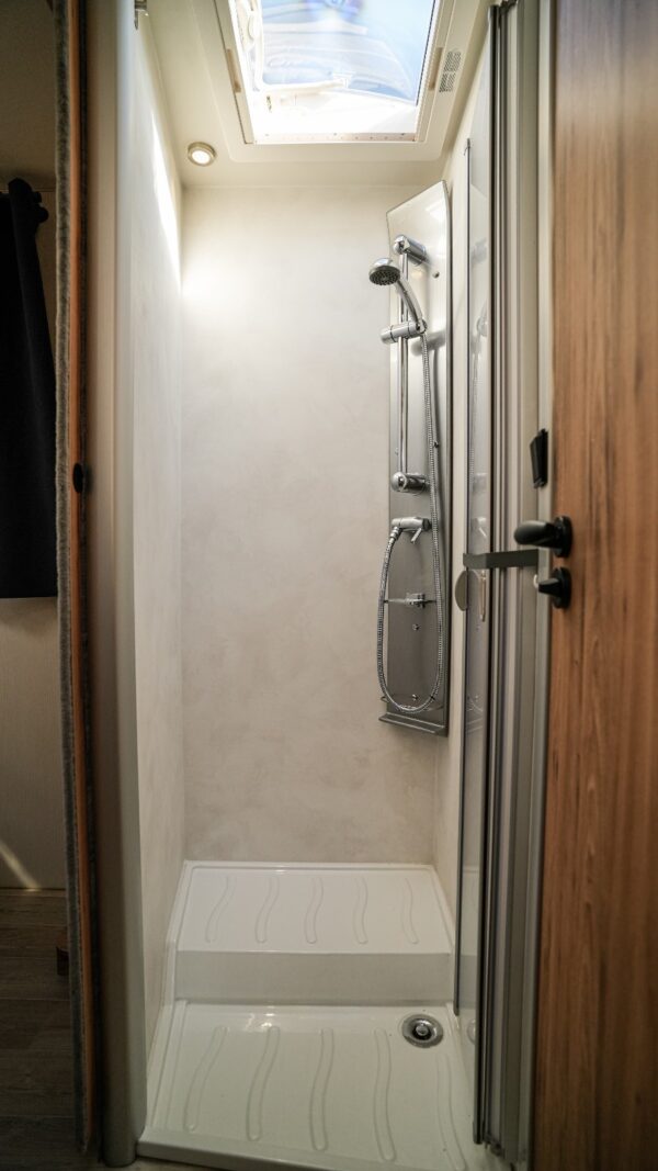 Bavaria T 726 FC Nomade – Image 25