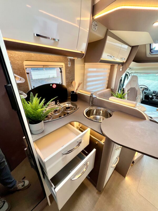 Agence de Rouen : Burstner Lyseo T690G Privilege – Image 18