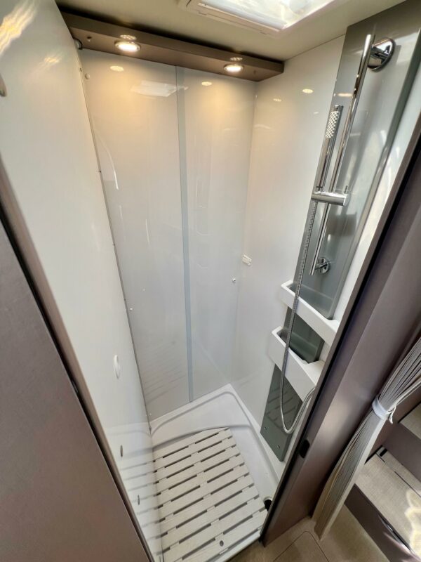 Agence de Rouen : Burstner Lyseo T690G Privilege – Image 22