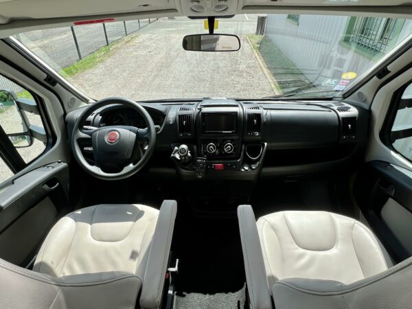 Agence de Rouen : Burstner Lyseo T690G Privilege – Image 10