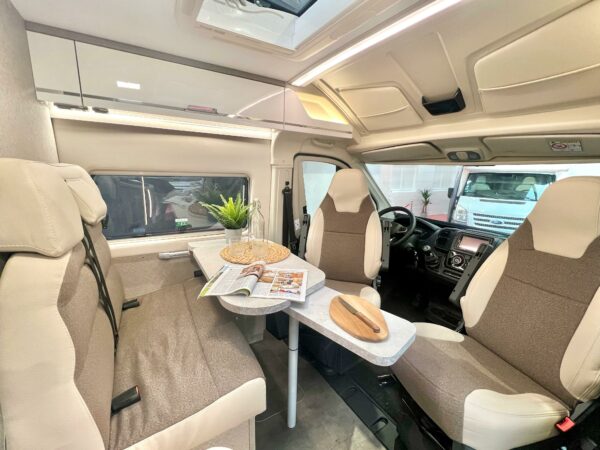 Agence de Rouen : Karmann Davis 592 Lifestyle – Image 5