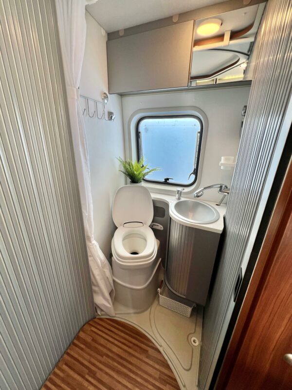 Agence de Rouen : Adria Twin 600 SPT – Image 14