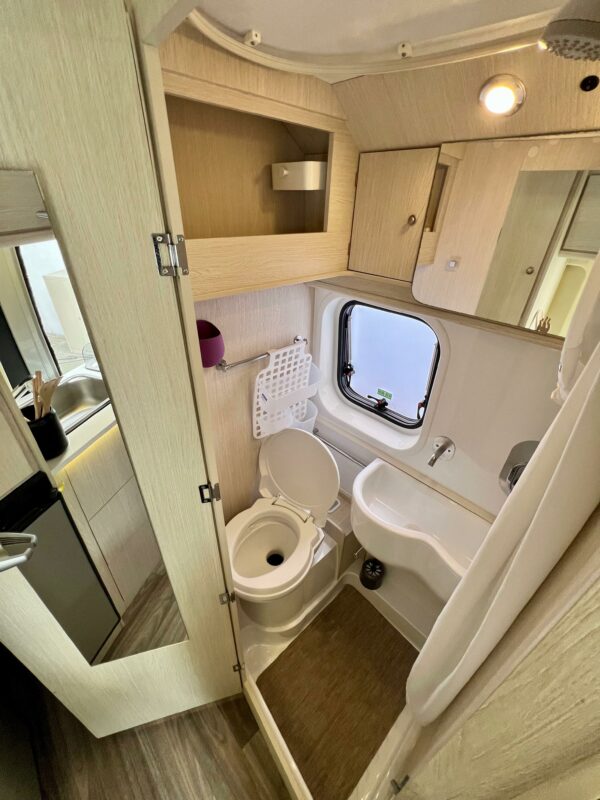 Agence de Rouen : Chausson Twist V594 – Image 14