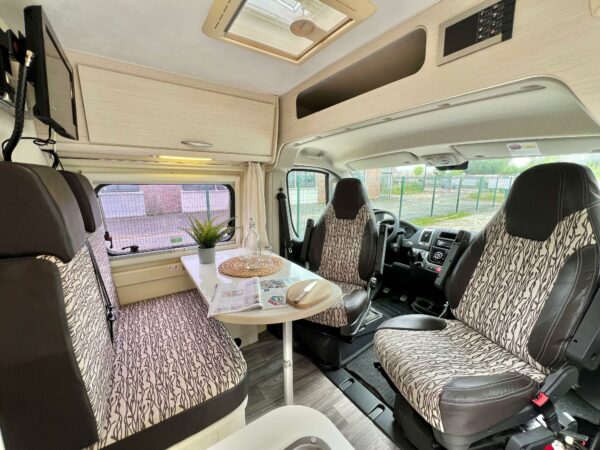 Agence de Rouen : Chausson Twist V594 – Image 7
