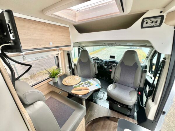 Agence de Rouen : Sunlight CV 600 Cliff – Image 13