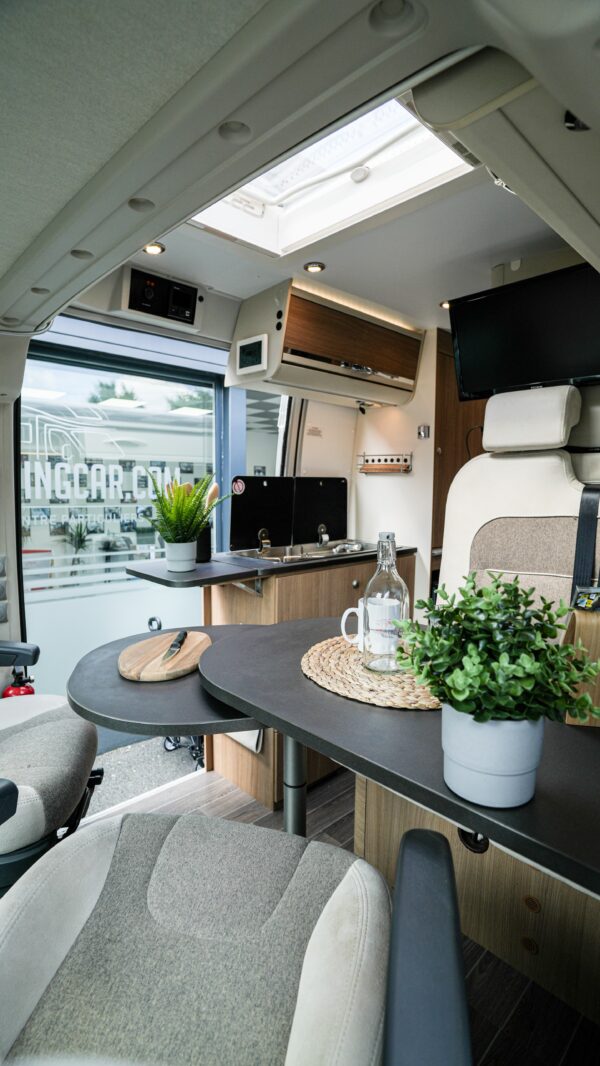 Adria Twin 600 SP – Image 8