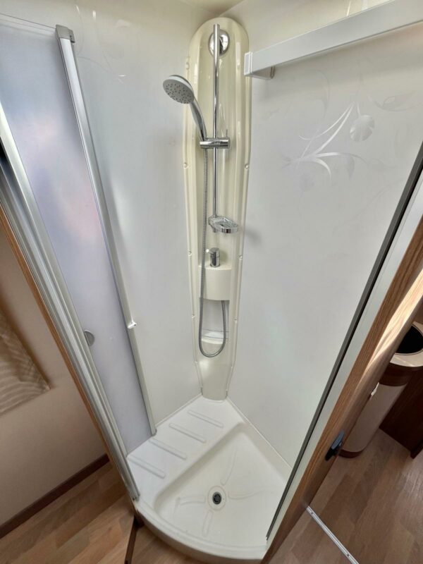 Rapido 680 FF – Image 21