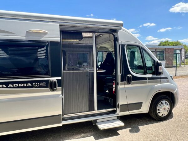 Agence de Rouen : Adria Twin 600 SPT 50TH – Image 12