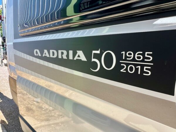 Agence de Rouen : Adria Twin 600 SPT 50TH – Image 11
