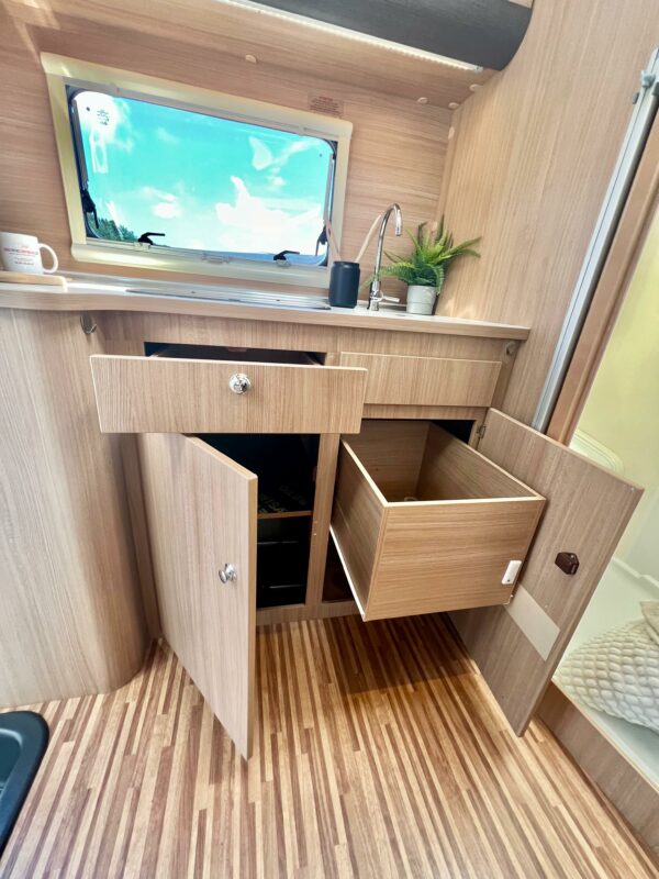 Agence de Rouen : Adria Matrix Access M 590 SG – Image 18