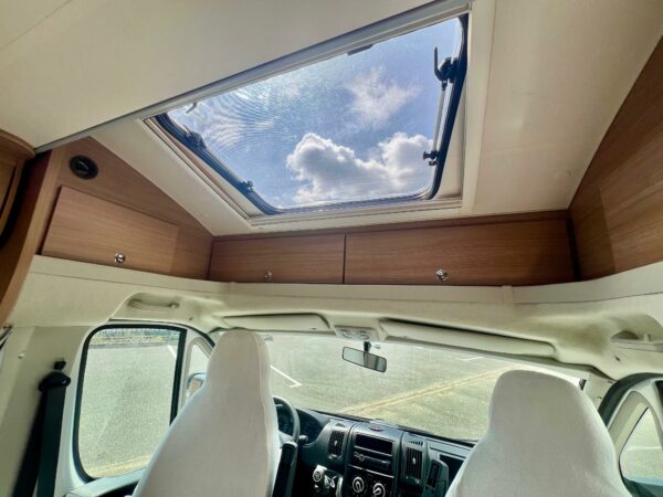 Agence de Rouen : Adria Matrix Access M 590 SG – Image 26