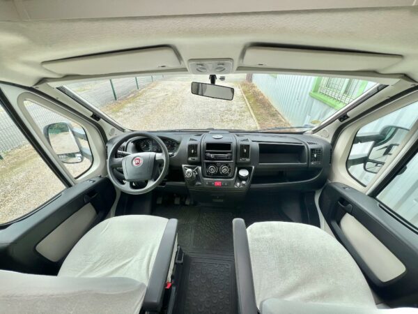Agence de Rouen : Adria Matrix Access M 590 SG – Image 8