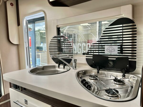 Benimar Tessoro UP 440 – Image 13