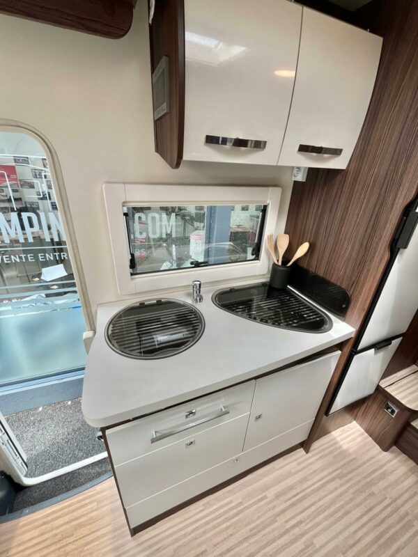 Benimar Tessoro UP 440 – Image 12
