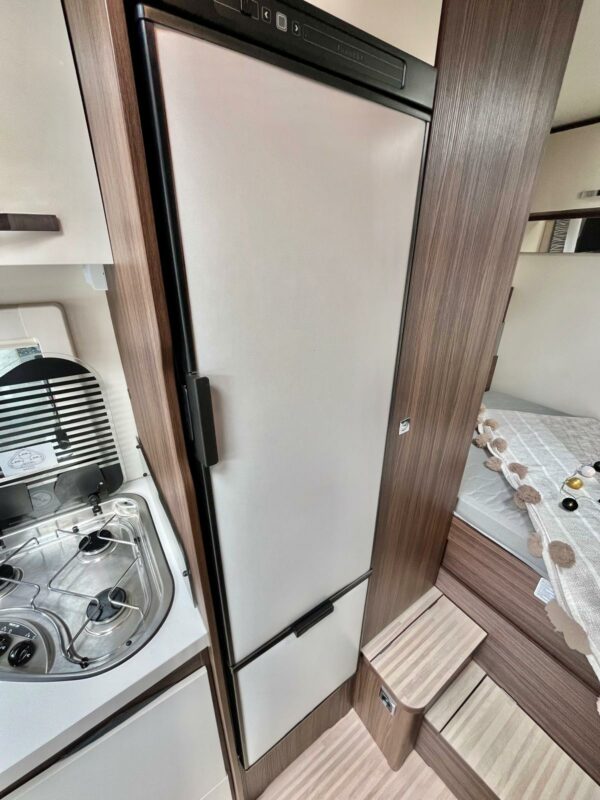 Benimar Tessoro UP 440 – Image 14