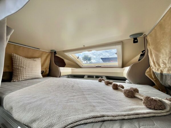 Benimar Tessoro UP 440 – Image 20