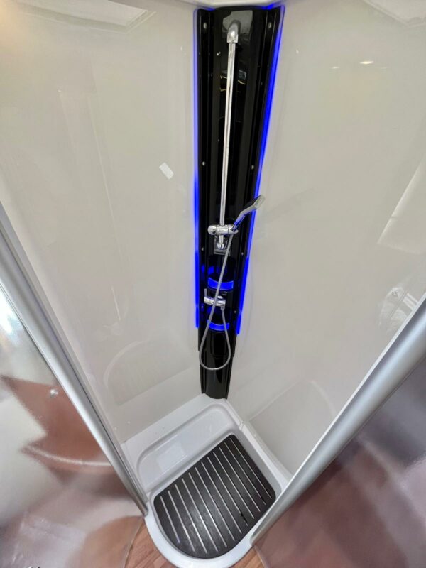 AUTOSTAR PASSION P 690 LC – Image 21