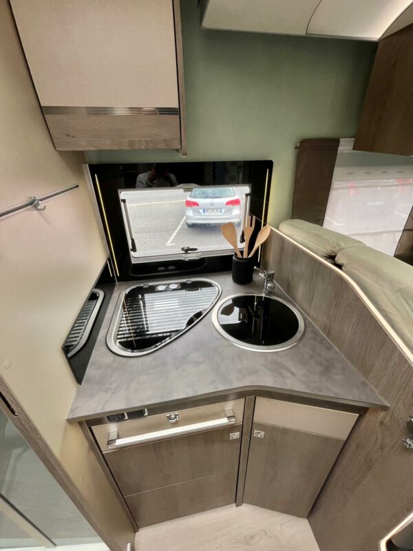 Challenger 358 EB Graphite Edition – Image 15