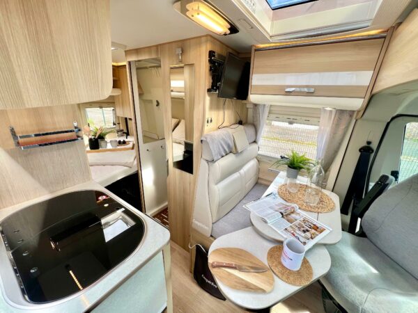 Agence de Rouen : Campérêve Magellan 540 – Image 9