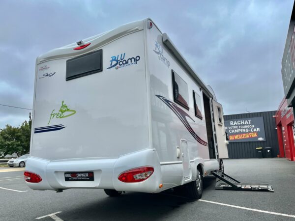 BluCamp Sky Free aménagé PMR – Image 6