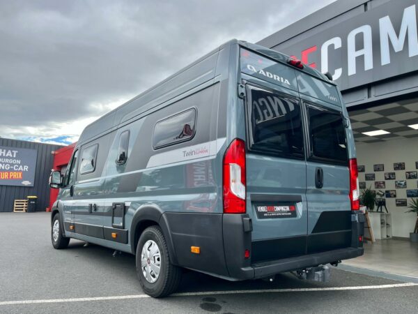 ADRIA TWIN SUPREME 640 SLB – Image 9
