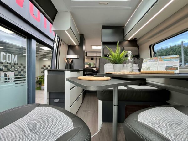 ADRIA TWIN SUPREME 640 SLB – Image 10