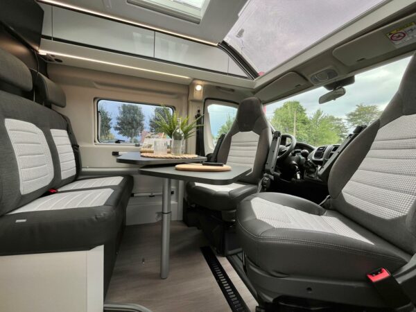 ADRIA TWIN SUPREME 640 SLB – Image 13
