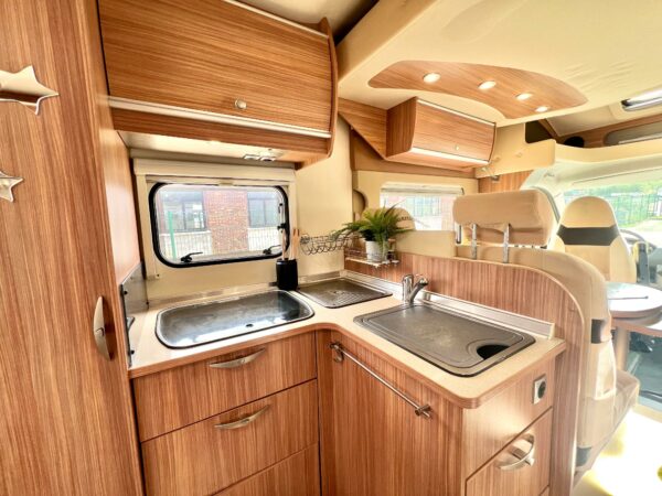 Agence de Rouen :  Burstner Ixeo IT 664 – Image 18