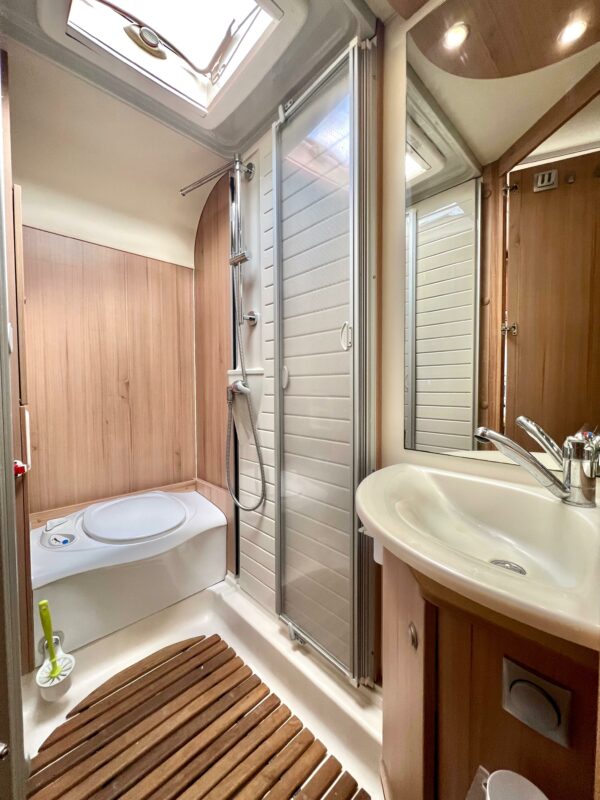 Agence de Rouen :  Burstner Ixeo IT 664 – Image 26