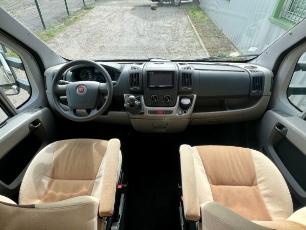 Agence de Rouen :  Burstner Ixeo IT 664 – Image 4