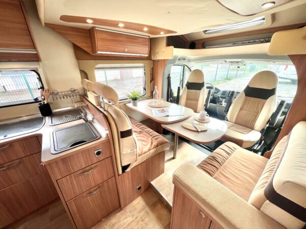 Agence de Rouen :  Burstner Ixeo IT 664 – Image 9