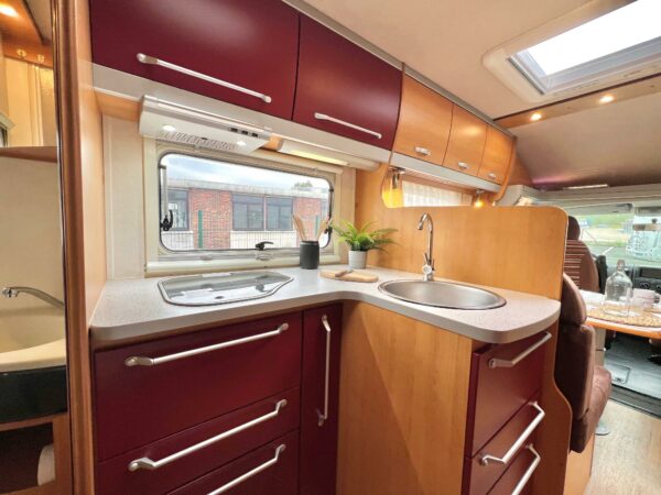 Agence de Rouen:  Eura Mobil Terrestra T 670 SB – Image 13