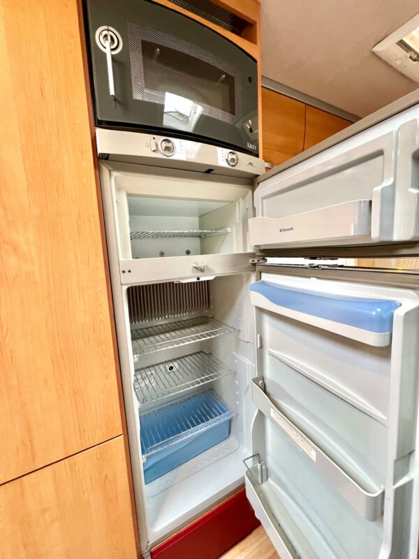 Agence de Rouen:  Eura Mobil Terrestra T 670 SB – Image 15