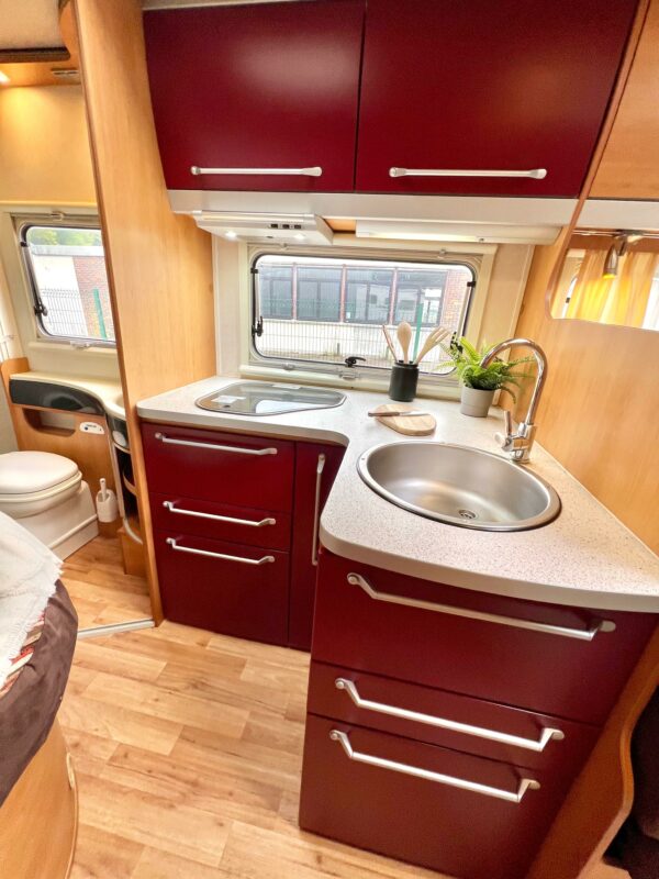 Agence de Rouen:  Eura Mobil Terrestra T 670 SB – Image 18