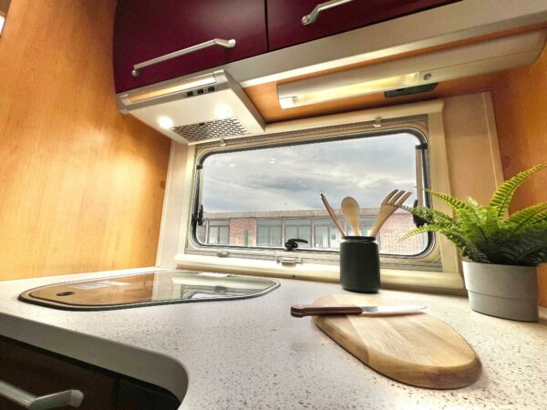 Agence de Rouen:  Eura Mobil Terrestra T 670 SB – Image 21