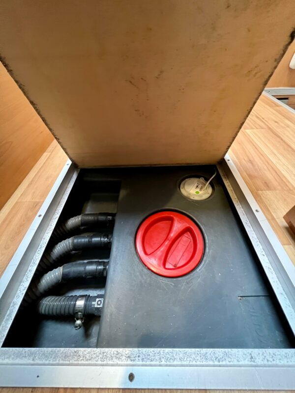 Agence de Rouen:  Eura Mobil Terrestra T 670 SB – Image 32