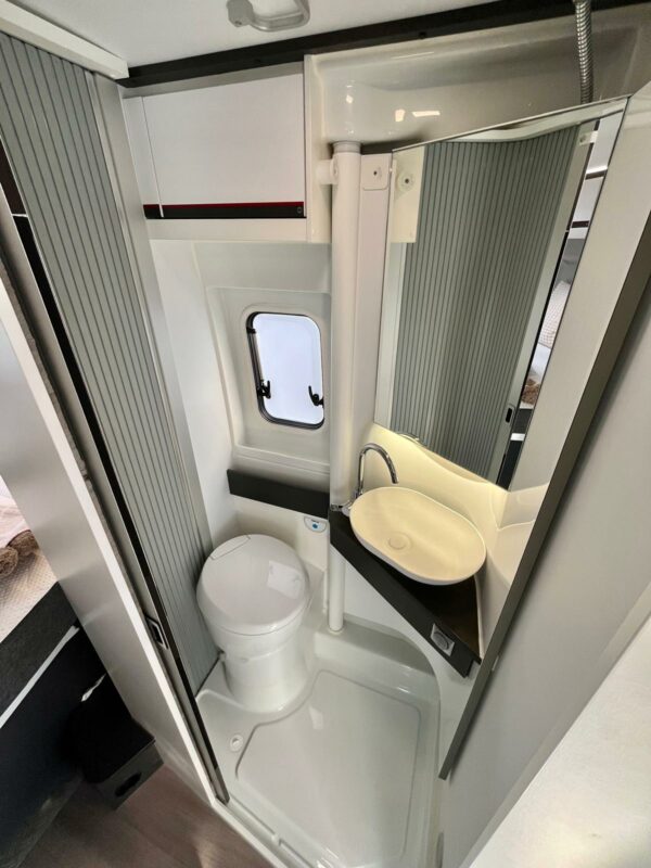 Adria Twin 600 SPB SPORTS – Image 17