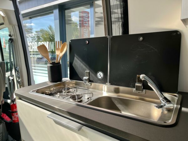 Adria Twin 600 SPB SPORTS – Image 8
