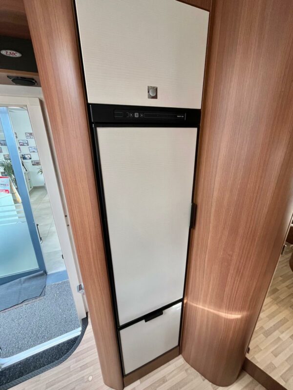 LMC Explorer I 745 Sportline – Image 16