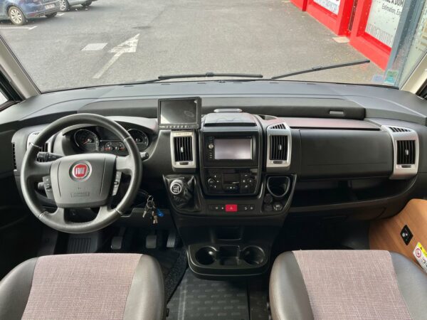 LMC Explorer I 745 Sportline – Image 5