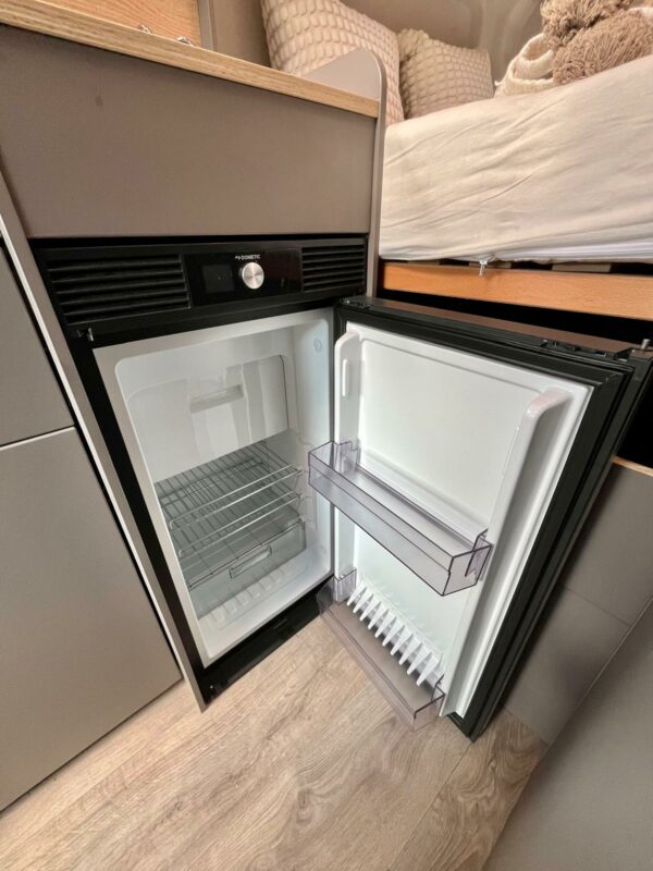 LMC Innovan 590 – Image 14
