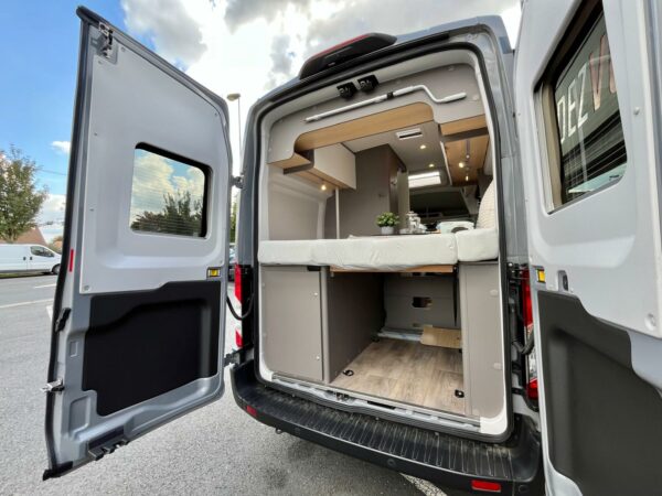 LMC Innovan 590 – Image 7