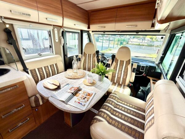 Agence de Rouen : LeVoyageur LV8 86LJ - Poids Lourds – Image 23