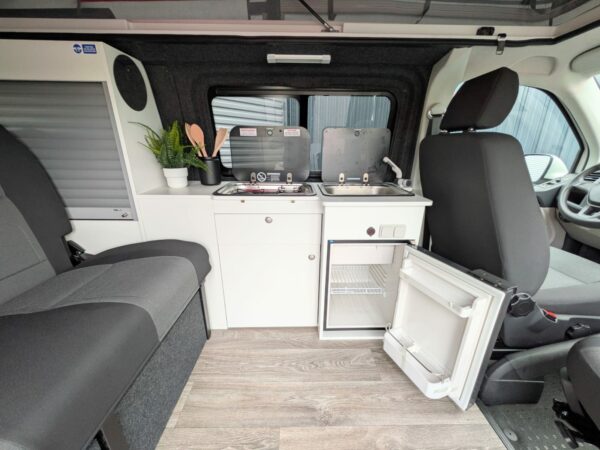 Agence de Rennes : VOLKSWAGEN TRANSPORTER T6 RIDERVAN WEEKEND – Image 9
